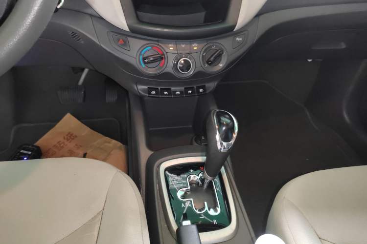 Used Chevrolet Sail 2015 Sail 3 1.3L AMT Ideal Edition
