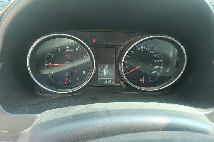 Used Haval M6 2019 1.5T Manual Two-Wheel Drive Urban Version China VI Standard Instrument Cluster