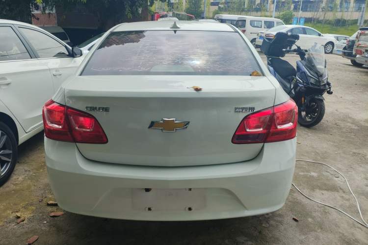 Used Chevrolet Cruze 2015 1.5L Classic SE MT