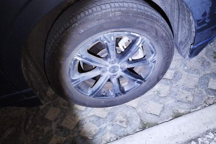 Used BYD e2 2021 Luxury Model Right Front Wheel Hub