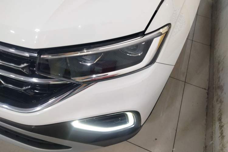 Used Volkswagen Tayron 2023 300TSI Two-Wheel-Drive Luxury Plus Advanced Edition