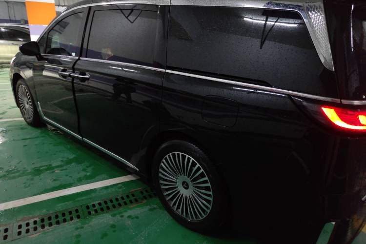 Used VOYAH Dream 2025 PHEV Four-Wheel Drive Prestige Kunpeng Edition Rear Left 45 Deg