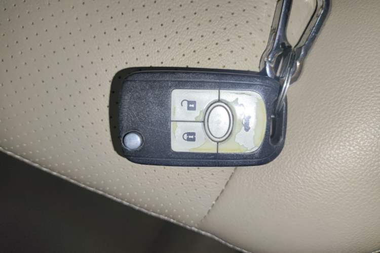 Used Buick Excelle 2013 1.5L Manual Luxury Model
