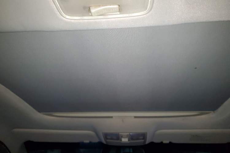 Used Kia Sportage R 2012 2.0L Automatic Two-Wheel Drive NAVI
