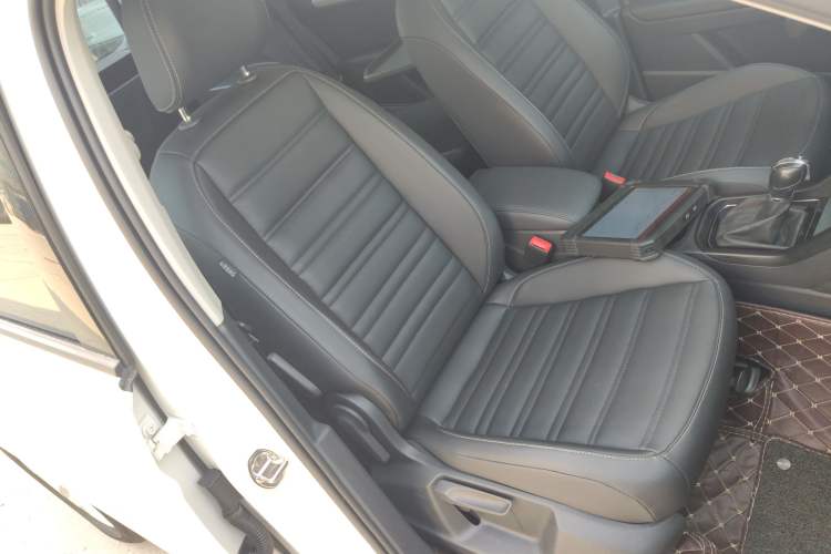 Used Volkswagen Touran 2018 Volkswagen Touran L 280TSI DSG Comfort Edition 7 Seats China VI Standard
