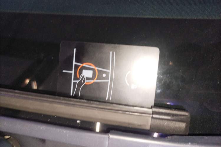 Used Tesla Model 3 2019 Standard Range Rear-Drive Upgraded Version Vehicle Key