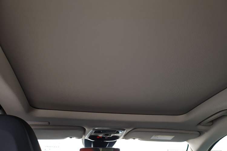 Used Lynk & Co 01 2019 2.0T Two-Wheel Drive Zhaopu Version China VI Standard
