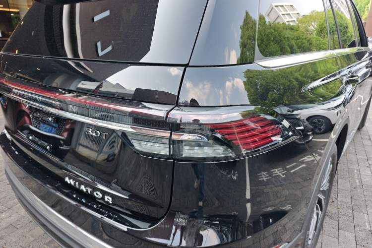 Used Lincoln Aviator 2024 3.0T V6 All-Wheel-Drive Elegance Edition Six Seats