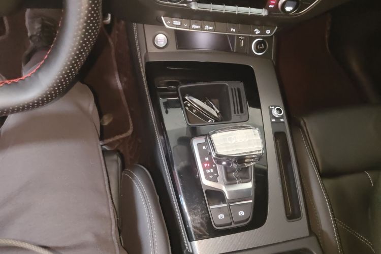 Used Audi Q5L 2022 40T Fashionable and Dynamic Model