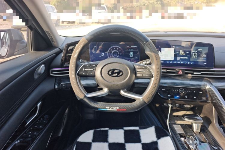 Used Hyundai Elantra 2022 1.5L CVT LUX Prestige Edition
