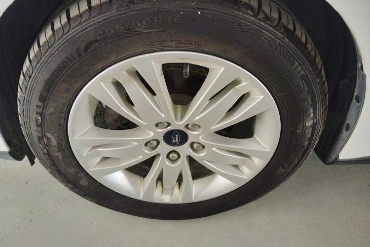 Used Ford Focus 2012 Sedan 1.6L Manual Comfort Model