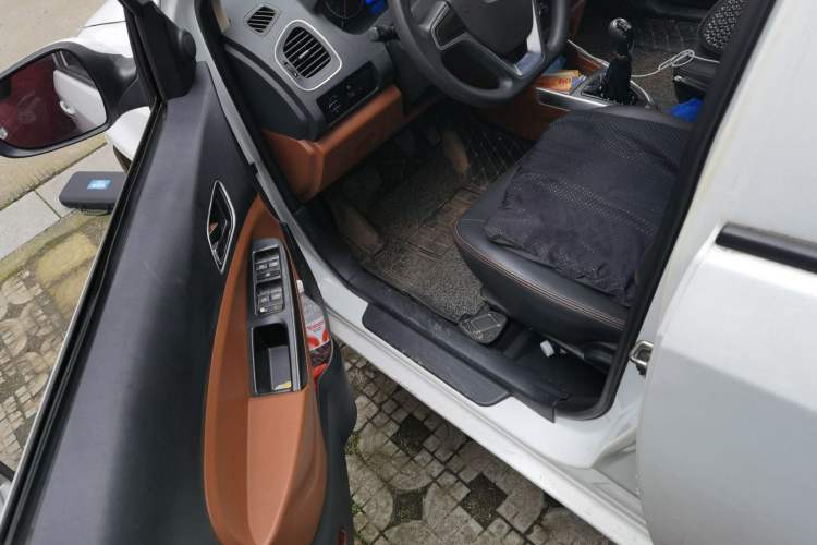 Used Geely Auto Diamond 2016 1.5L Manual Elite Edition
