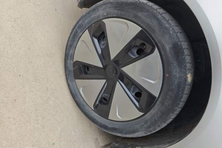 Used AION Y 2023 Plus 510 Enjoy Edition