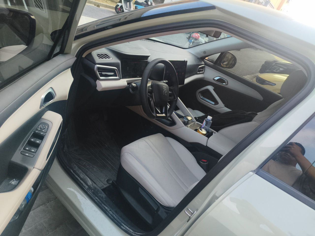 BYD Yuan UP 2024 401KM Leading Edition — снимка 16