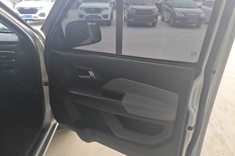 Used Great Wall Wingle 5 2023 2.0T Diesel Two-Wheel Drive Advanced Big Double
