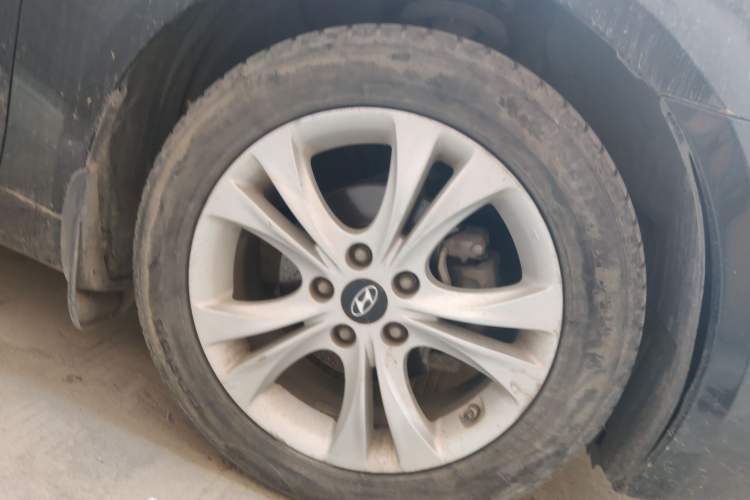 Used Hyundai Sonata 2011 2.0L Automatic Luxury Edition
