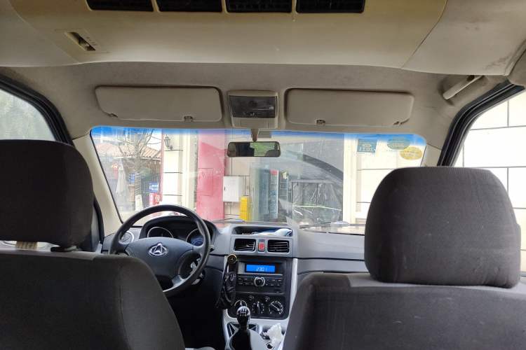 Used CHANGAN KAICHENG Ruixing M90 2018 2.0L Value-Added Flat-Top Liftback 6-Seater 4G94S