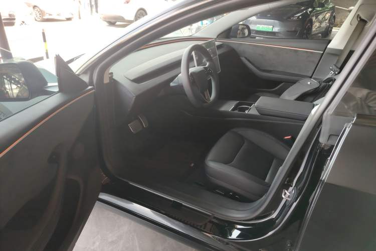 Used Tesla Model 3 2023 Long-Range All-Wheel-Drive Version
