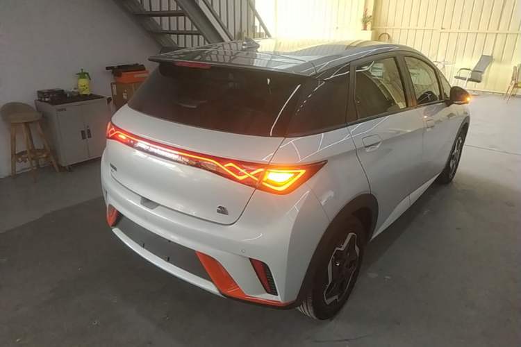 Used BYD Dolphin 2021 405 km Free Version
