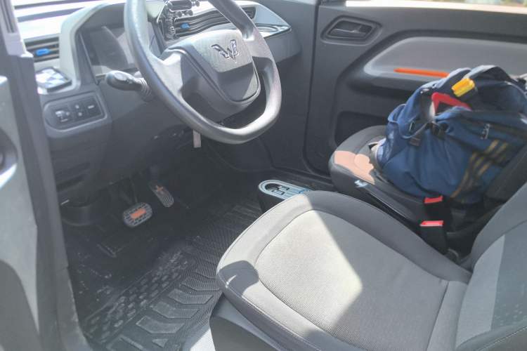 Used Wuling Hongguang MINIEV 2020 Zizai Version Lithium-NMC Left Front Seat