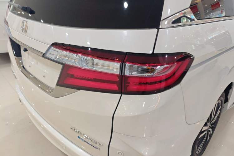 Used Honda Odyssey 2021 2.0L Rui·Luxury Edition Right Rear Taillight