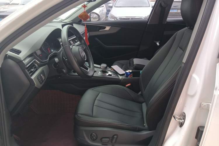 Used Audi A4L 2018 30th Anniversary Edition 40 TFSI Trendy Model Left Front Seat