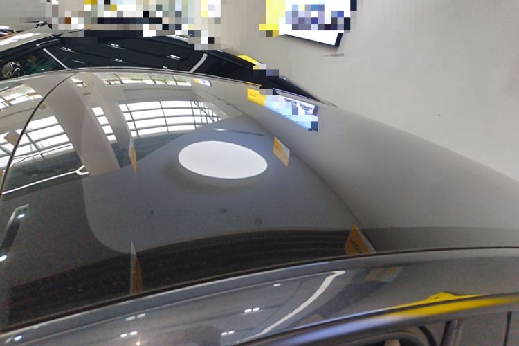 Used Tesla Model Y 2025 Long-Range All-Wheel-Drive Version Roof