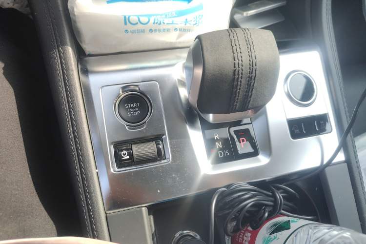 Used Jaguar F-PACE 2023 P250 HSE Gear Lever