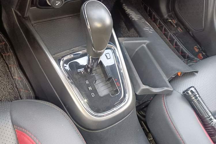 Used Changan CS15 2016 1.5L Automatic Fashion Edition
