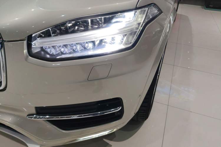 Used Volvo XC90 2015 T6 Luxury Edition 5-seater Left Front Headlight