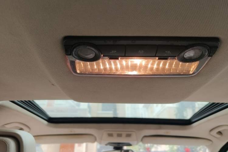 Used BMW 5 Series 2011 520Li Elegant Model Headliner