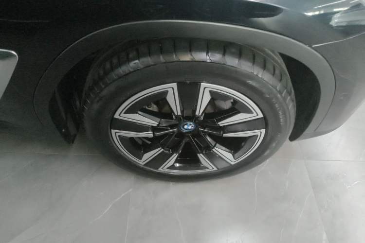 Used BMW iX3 2021 Leading Model