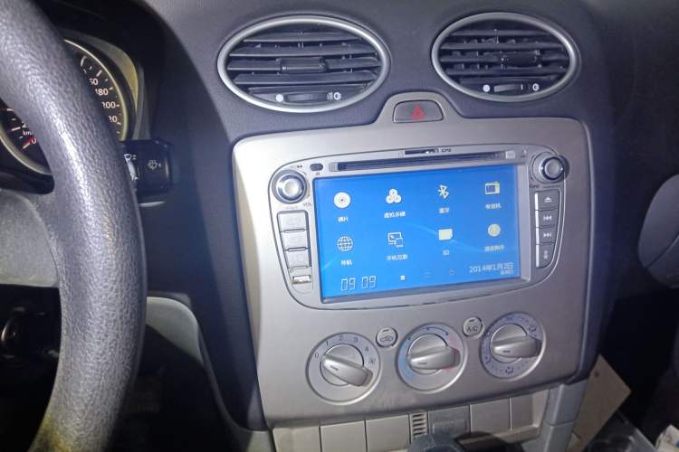 Used Ford Focus 2013 Hatchback Classic 1.8L Automatic Base Model
