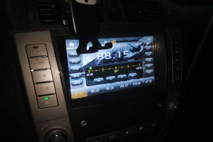 Used BYD S6 2013 Platinum Edition 2.0L Manual Luxury Model
