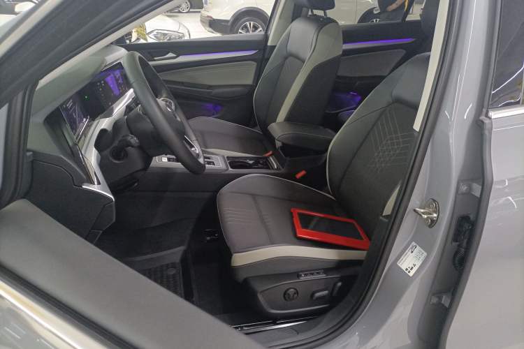 Used Volkswagen Golf 2024 280TSI DSG Pro Enjoyment Edition
