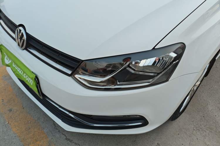 Used Volkswagen Polo 2014 1.4L Manual Comfort Edition Left Front Headlight