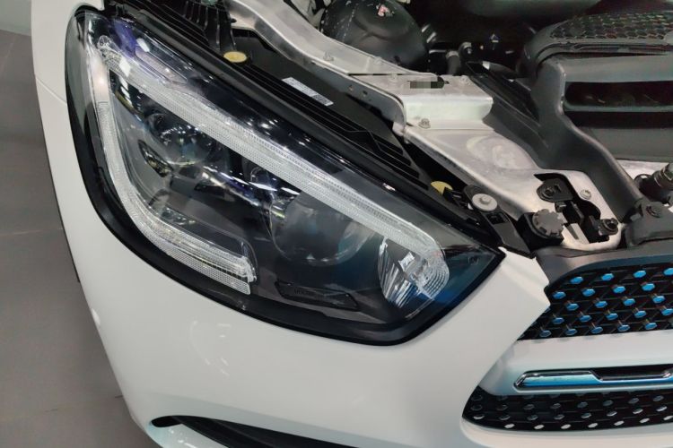 Used Mercedes-Benz GLC 2020 Facelifted GLC 300 L 4MATIC Luxury Edition Right Front Headlight