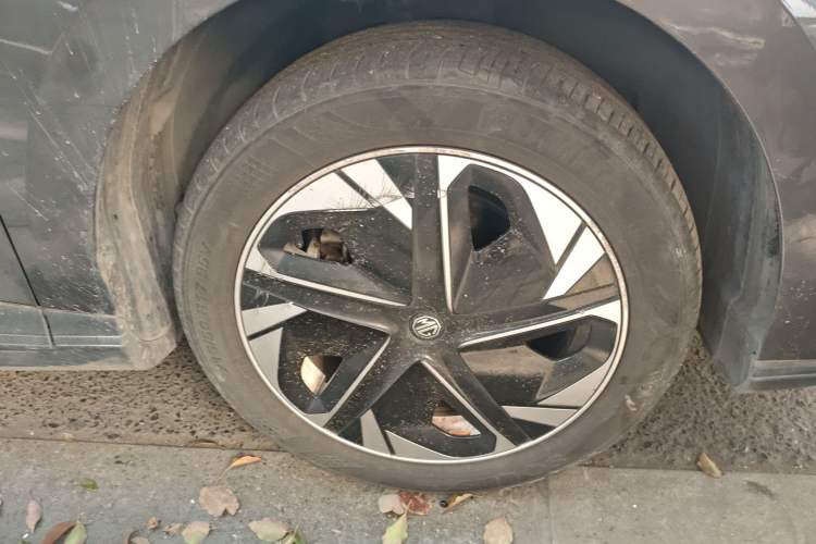 Used MG 4 EV 2023 415 km Range Sea-Faring Champion Edition
