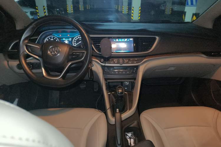 Used Buick GT 2016 15N Manual Luxury Version Center Console