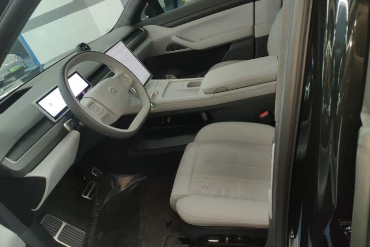 Used Nio ES8 2024 75 kWh Left Front Seat