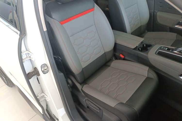 Used Citroen C5 AIRCROSS 2021 400THP Enjoyment Model Right Front Seat