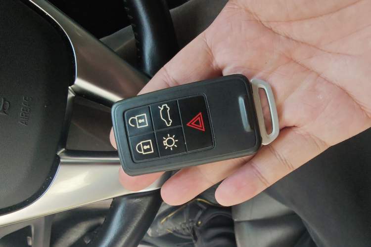 Used Volvo S60 2019 S60L Facelift T5 Intelligent Advanced Edition
