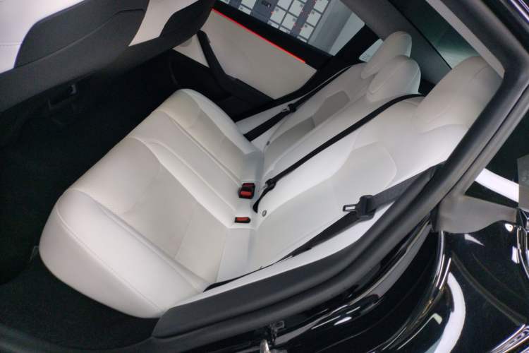 Used Tesla Model 3 2024 High-Performance All-Wheel-Drive Version