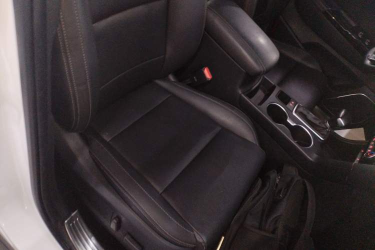 Used Kia KX5 2016 1.6T Automatic Two-Wheel Drive DLX
