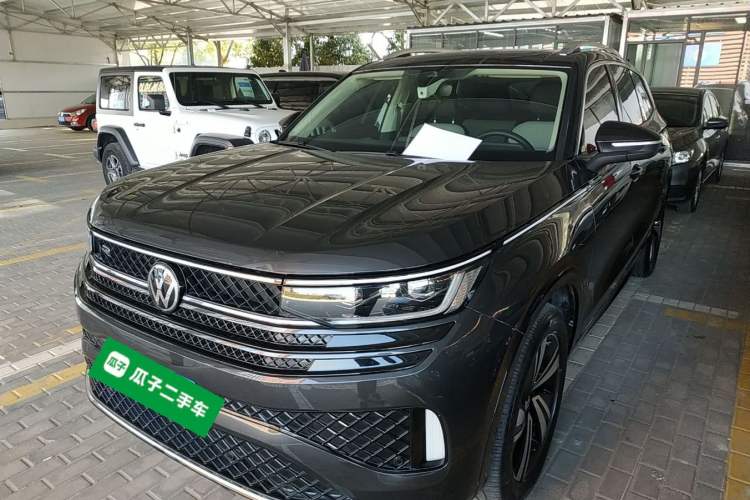 Used Volkswagen Tavendor 2023 380TSI Four-Wheel Drive R-Line Cruise Edition