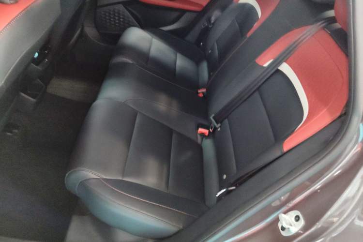 Used MG 5 2021 180 DVVT CVT Youth Luxury Edition
