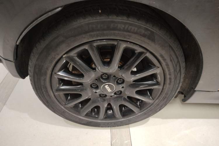 Used MINI 2014 1.5T COOPER Fun Right Rear Wheel Hub
