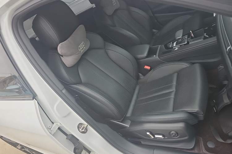 Used Audi A4L 2024 40 TFSI Luxury Dynamic Edition