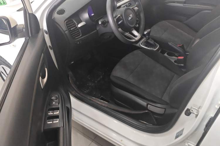 Used Kia K2 2017 Sedan 1.4L Automatic GLS
