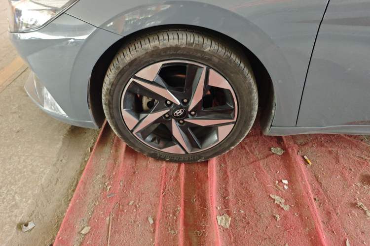 Used Hyundai Elantra 2021 1.5L CVT LUX Prestige Edition